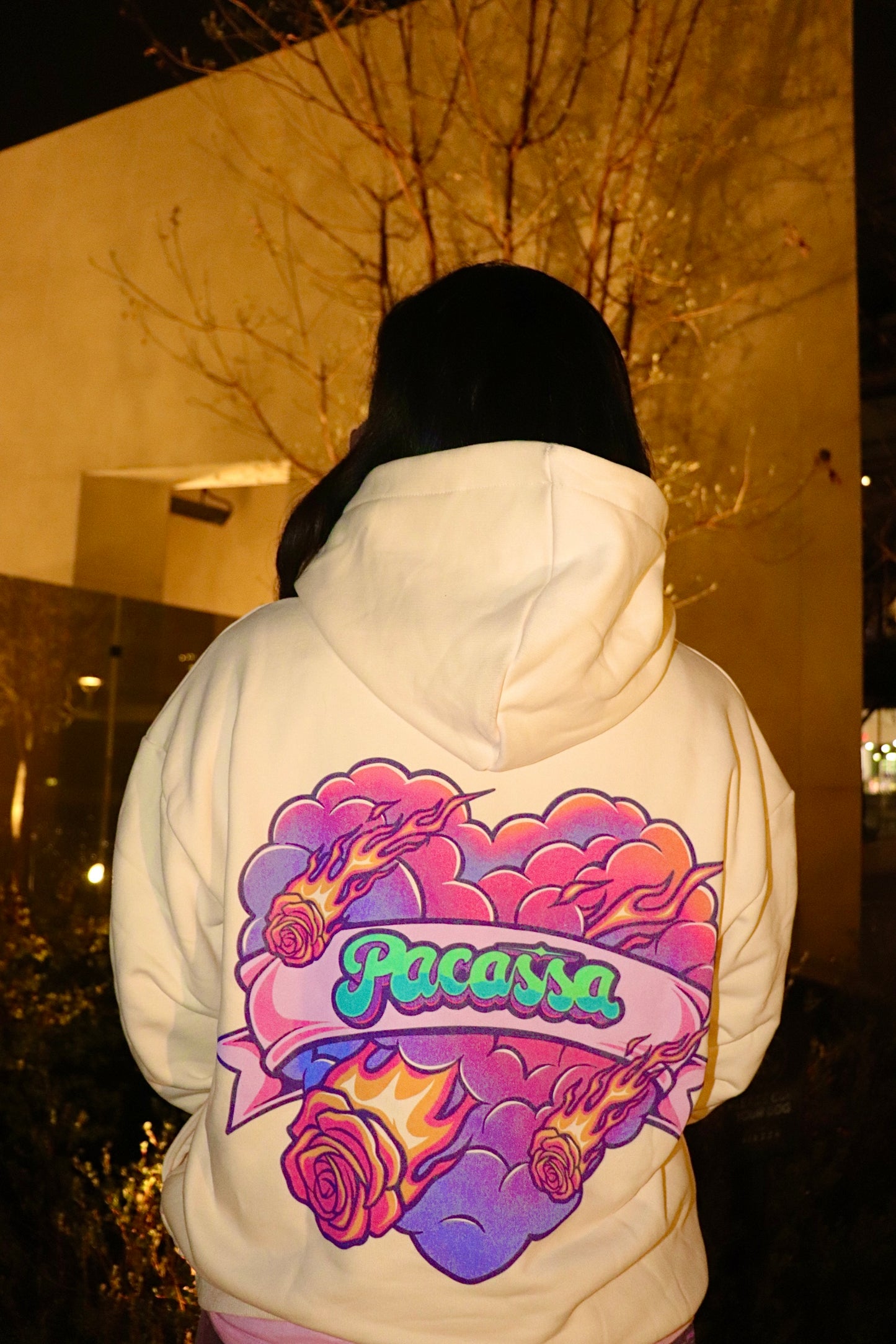 "LOVE STORM" HOODIE (CREME)